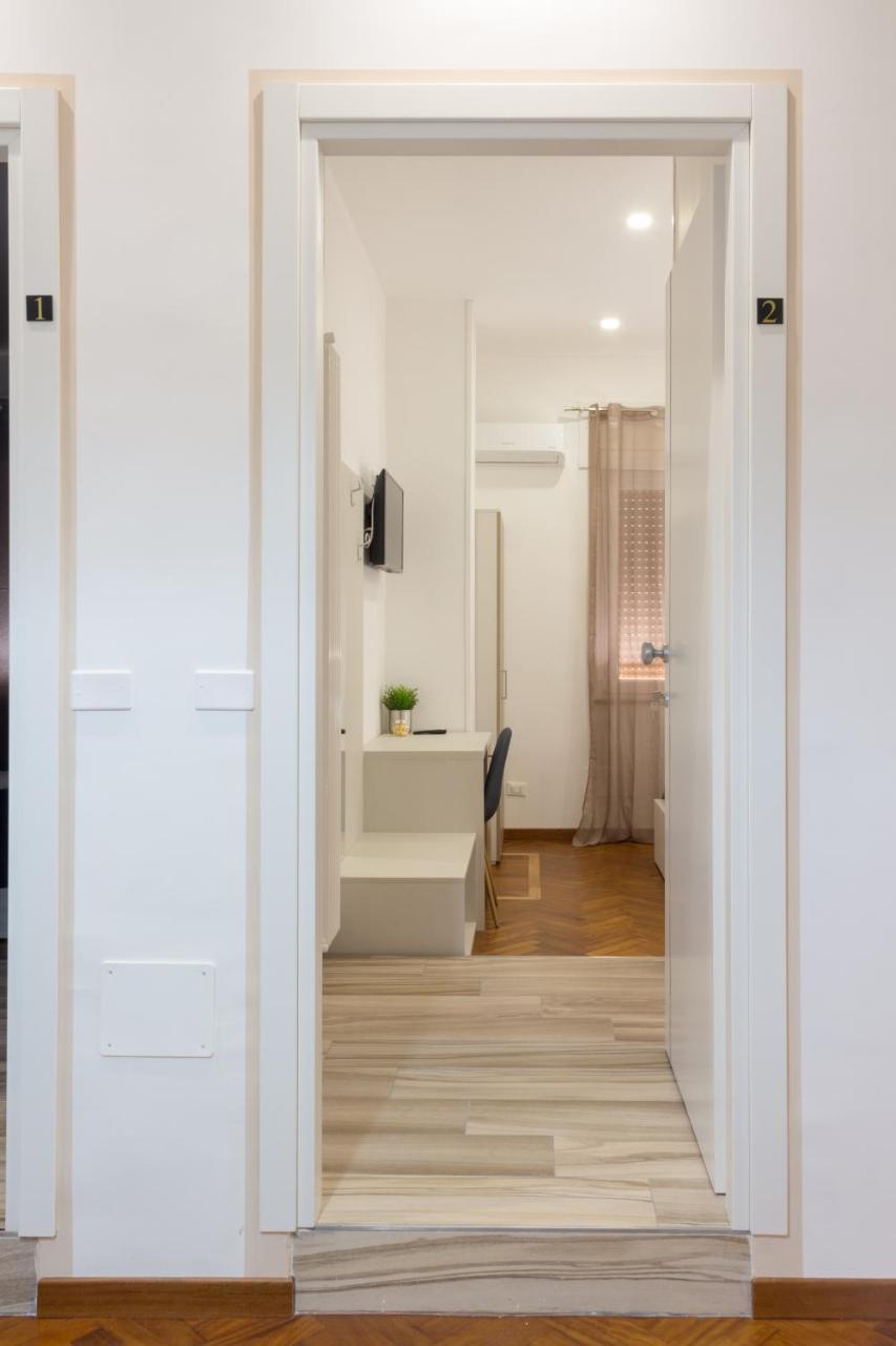 Bed & Breakfast Hall In 2*